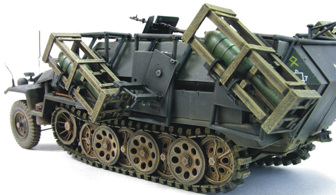 Sd.Kfz. 251/1 Ausf. C Stuka zu Fuss Sd.Kfz. 251/1 Ausf. C Stuka zu Fuss