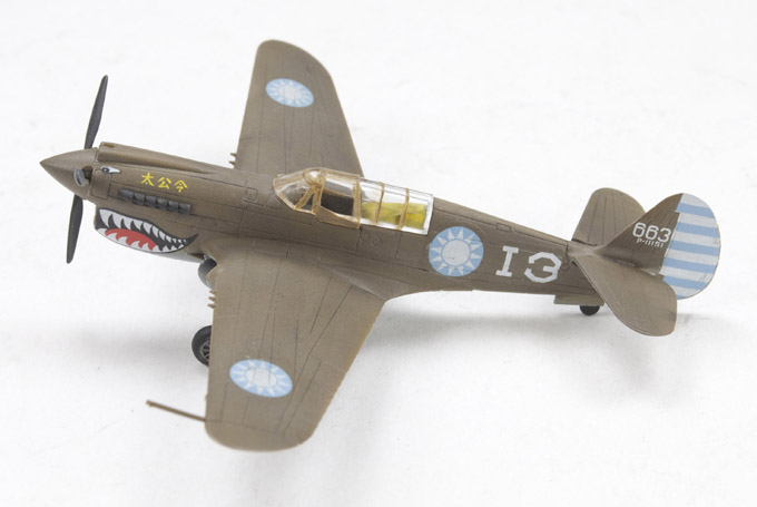 CACW P-40N of the 14th Air Force 1:144